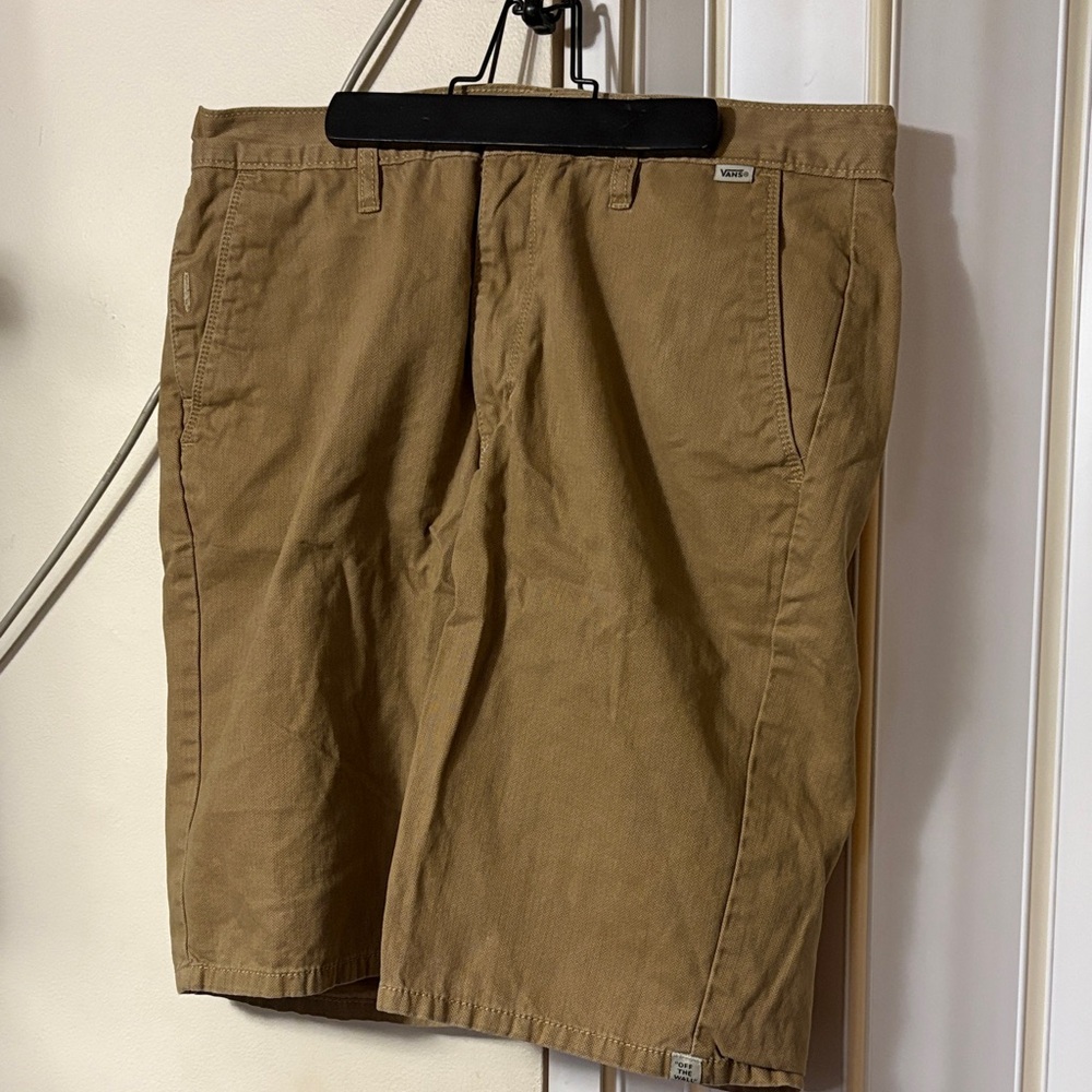 Vans Men's Brown Flat Front Shorts